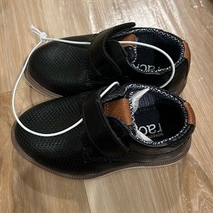 New with tags. Toddler size 5D. Black